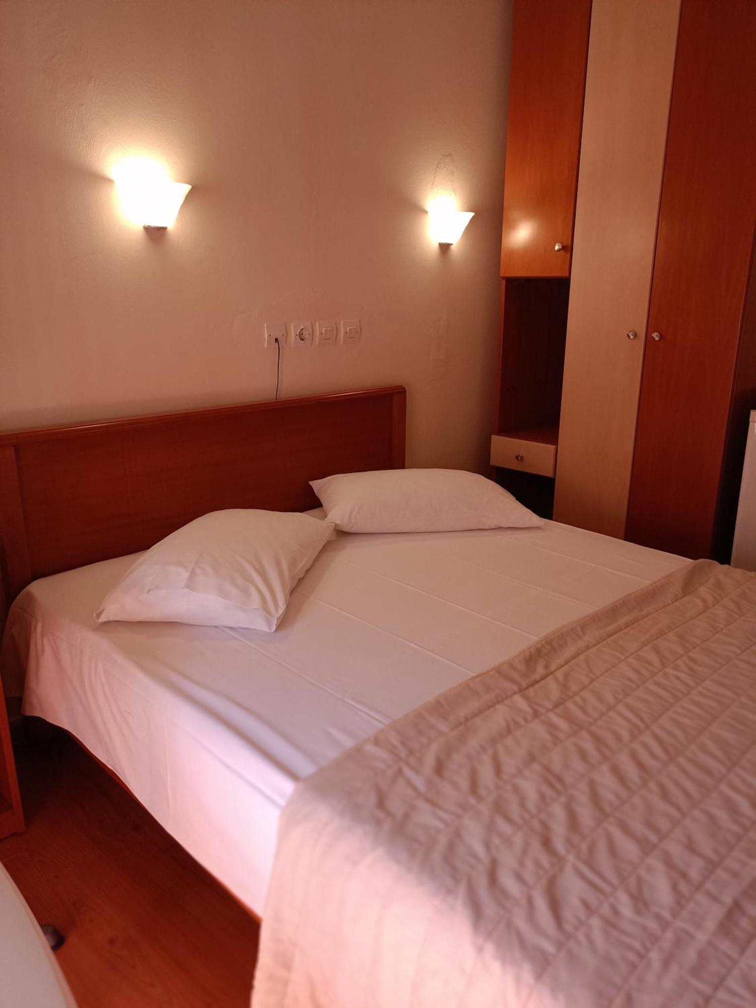 Efstratios Hotel Loutra Edipsou  Exterior photo